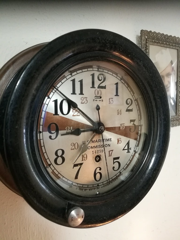 Radio Room Clock US Maritime Commission Radio Room Clock n… Flickr