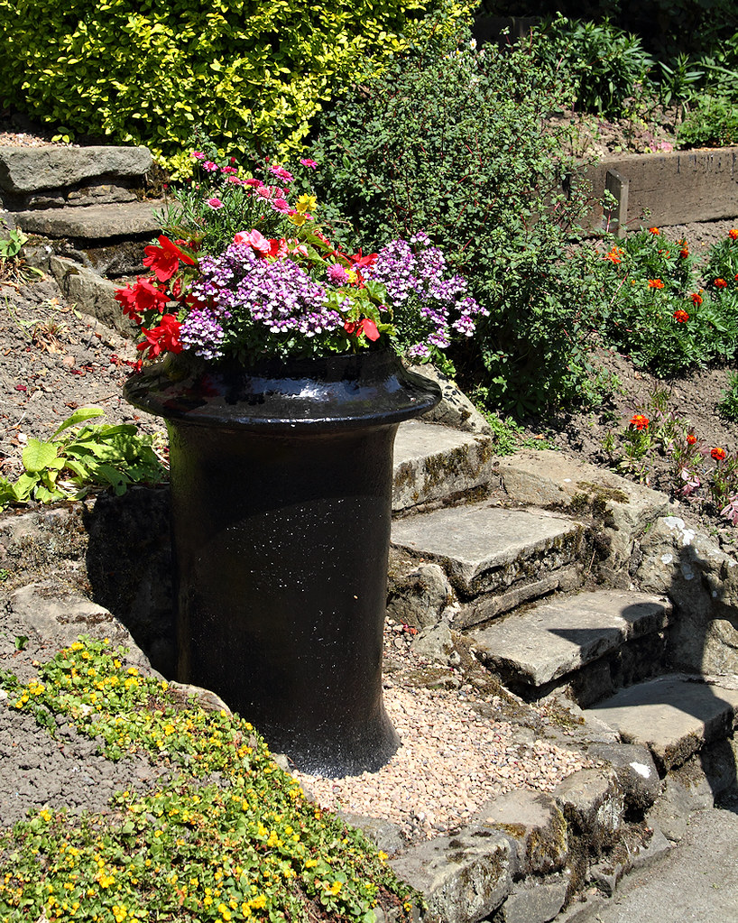 Flowerpot Chimney. A loco chimney turned into a flowerpot … Flickr