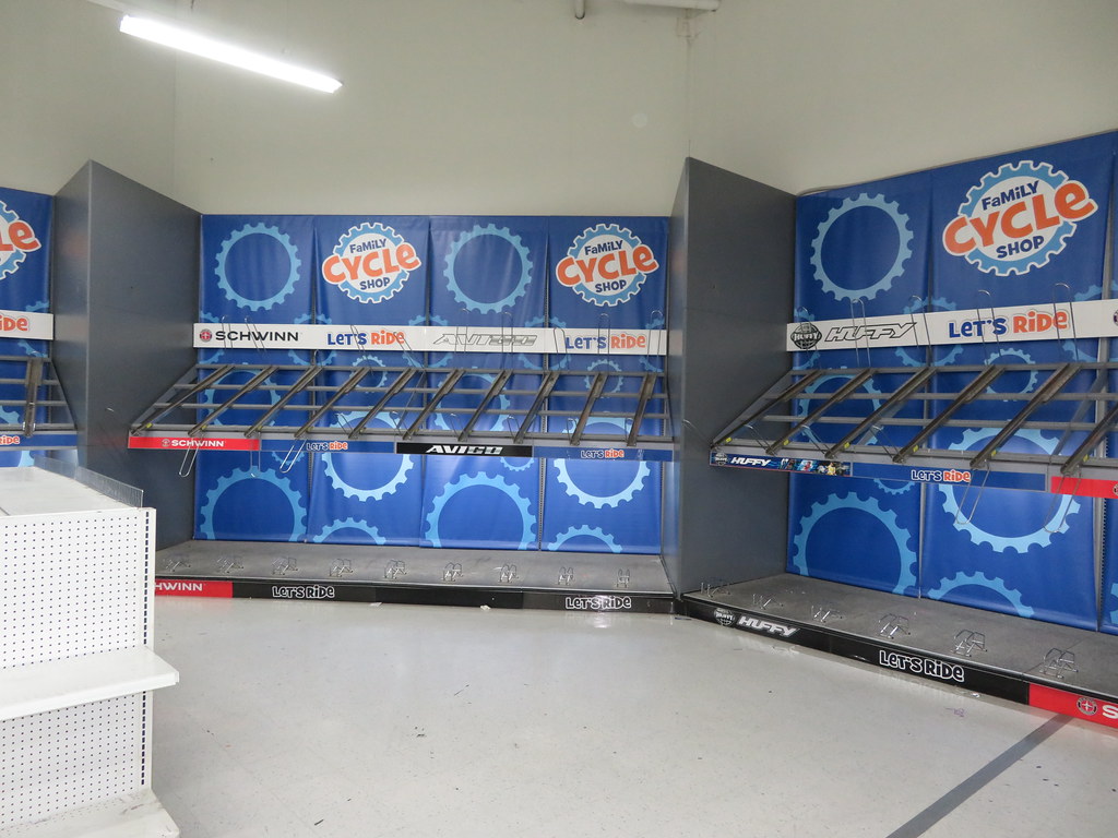 Toys R Us Noarlunga Closing Down Toys R Us store in Noarlu… Flickr