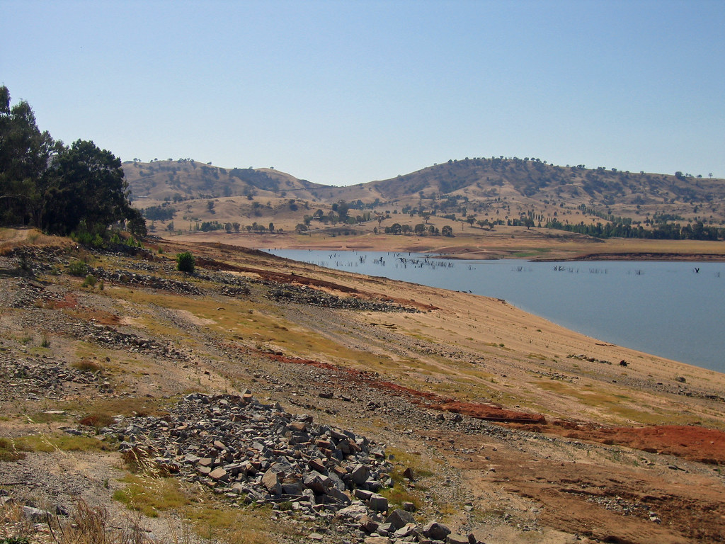 Hume Weir at 4 6465 4 Tim J Keegan Flickr