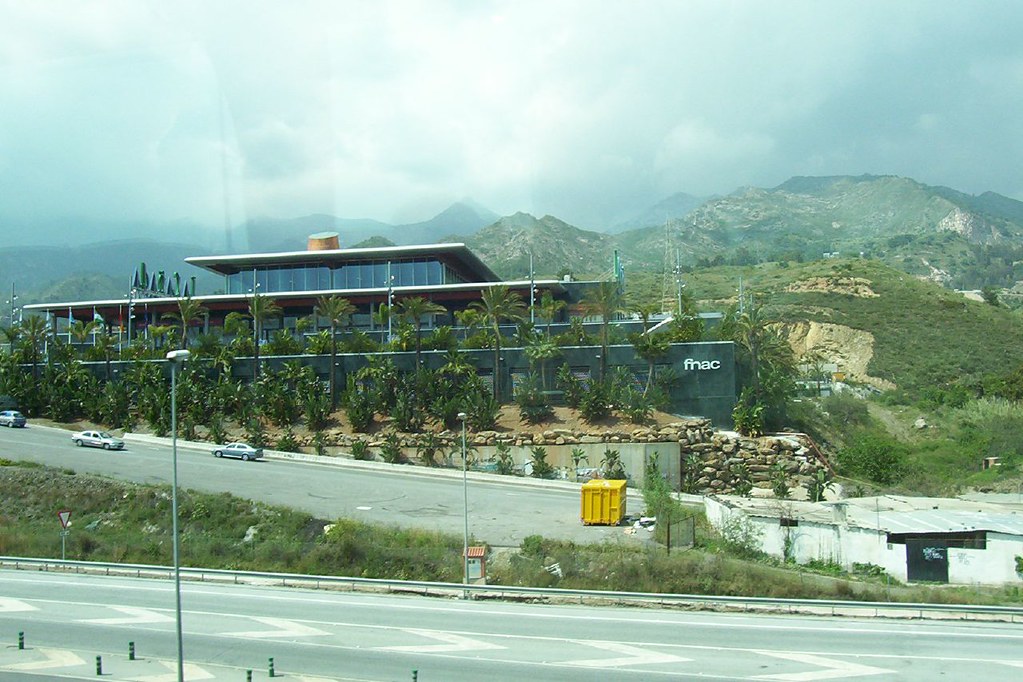 Centro Comercial La Cañada FNAC Marbella Centro Comercia… Flickr