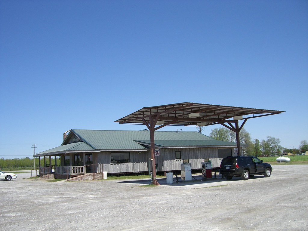 Gasstation at highway 1, Grace Mississippi jen&co Flickr