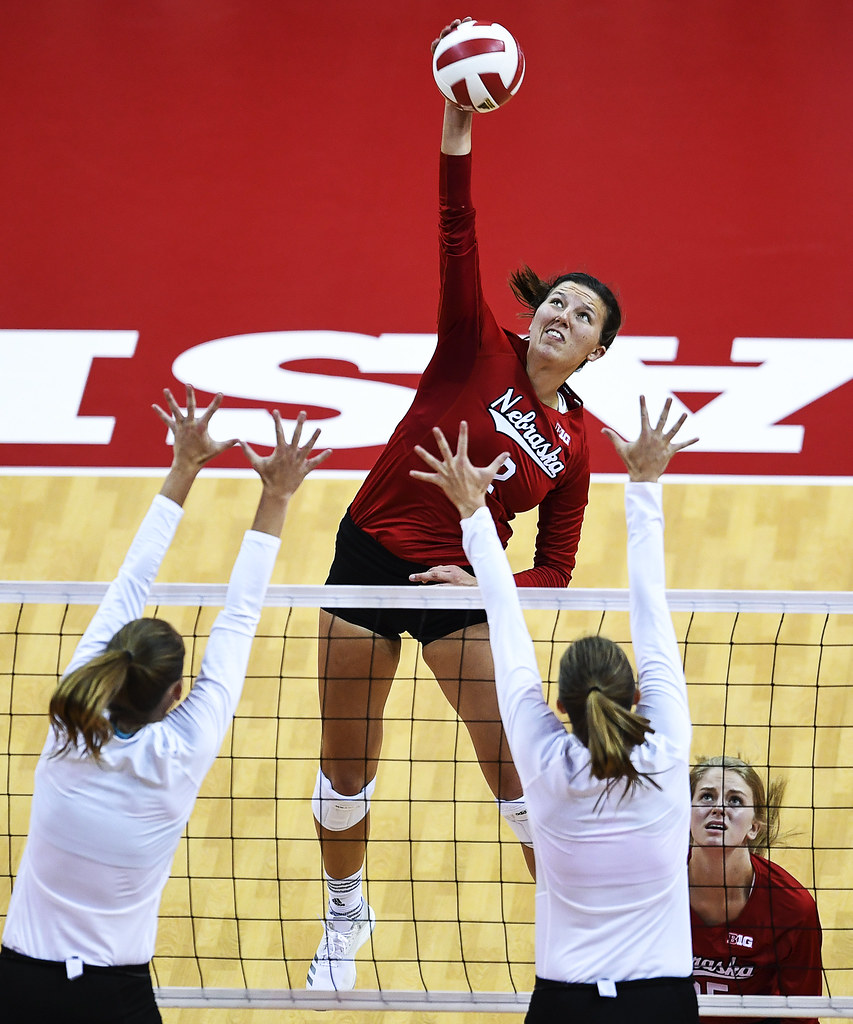 Nebraska Volleyball 2018 Mikaela Foecke, Nebraska Red/Whit… Flickr