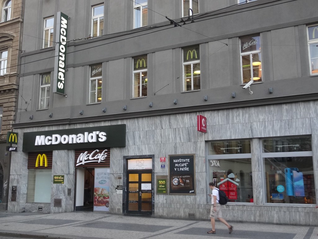 Prague McDonald's I.P. Pavlova The McDonald's with McCafé… Flickr