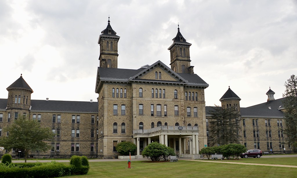 Warren State Hospital Main building, Warren State Hospital… Flickr