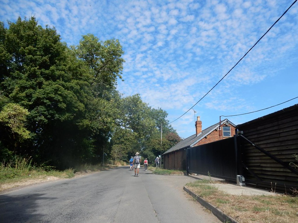 Coming into Bierton Aylesbury Vale Parkway to Aylesbury (u… Flickr