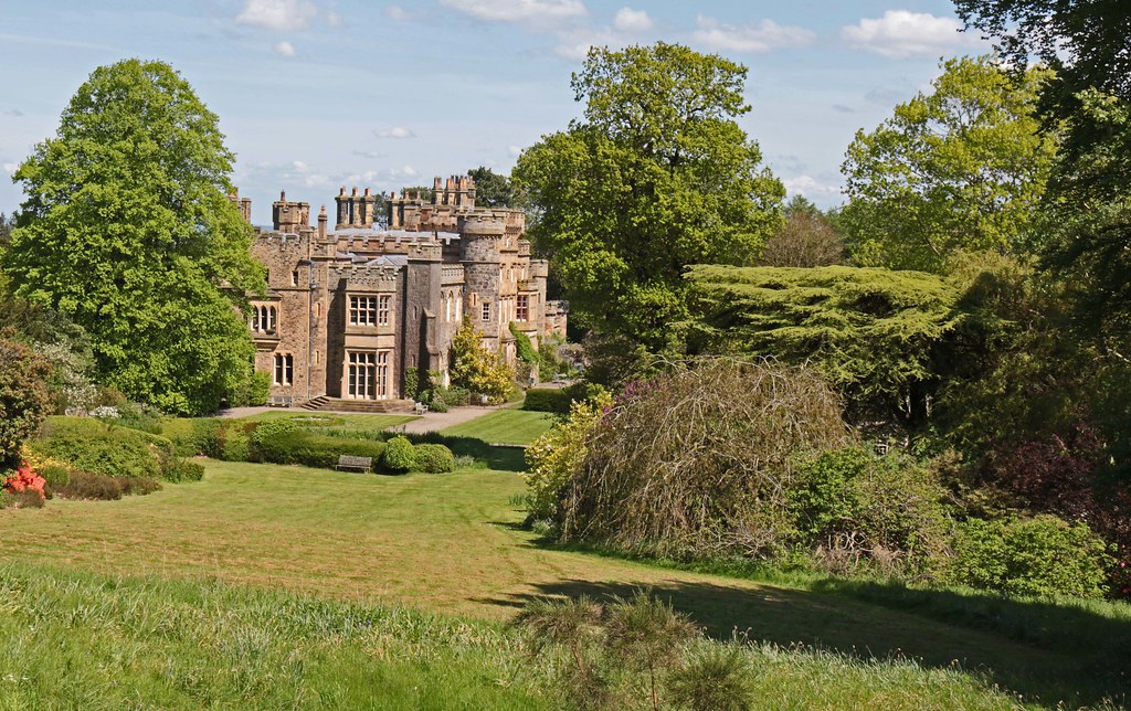 Hawarden Park & House Iain Blake Flickr