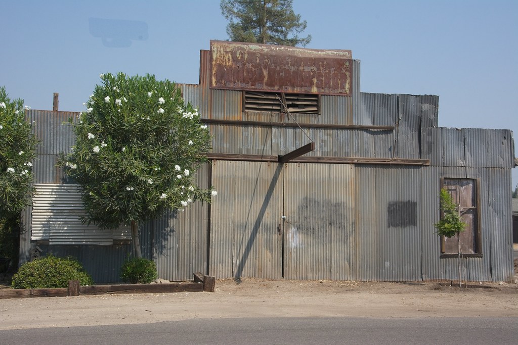 CARUTHERS PUMP REPAIR SHOP Caruthers, Ca. akahawkeyefan Flickr