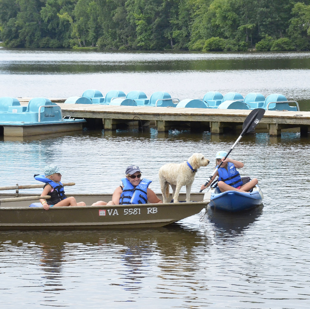Fun day boat rentals Bear Creek Lake State Park SA Family … Flickr