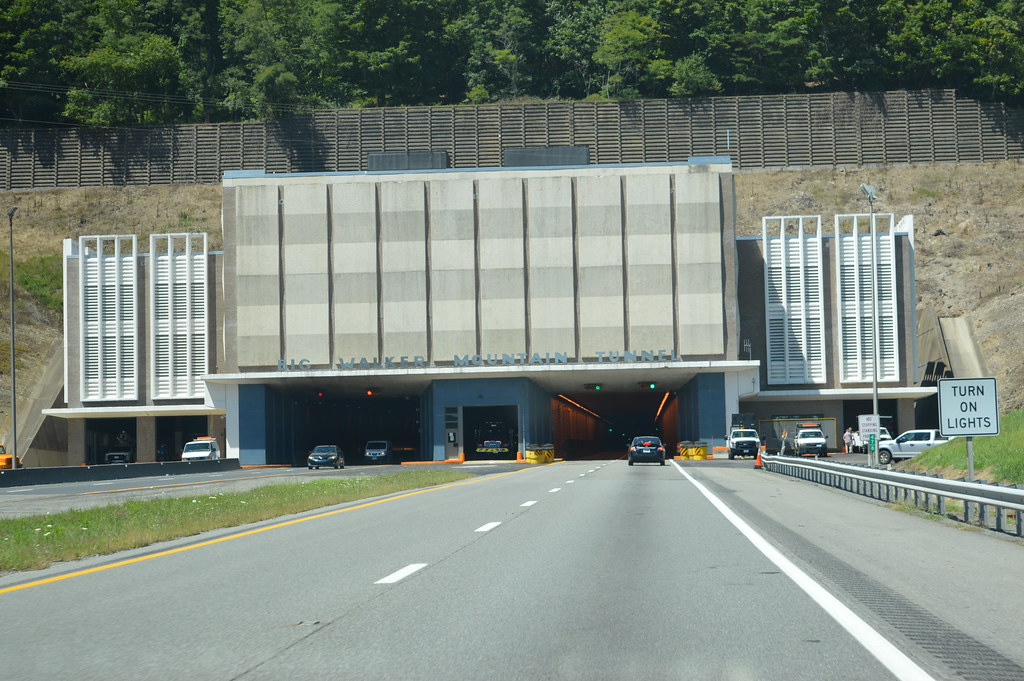 Big Walker Mountain Tunnel, Virginia Daniel Westfall Flickr