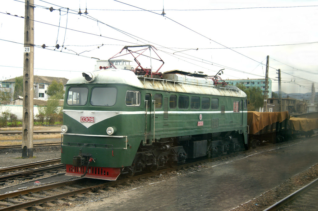 North Korean electric M62 DPRK, Oct. 2015 Frühtau Flickr