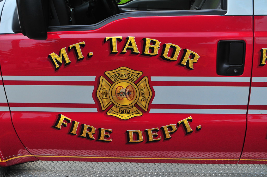 Mount Tabor Fire Department Engine 616 2004 Ford F550/Pie… Flickr