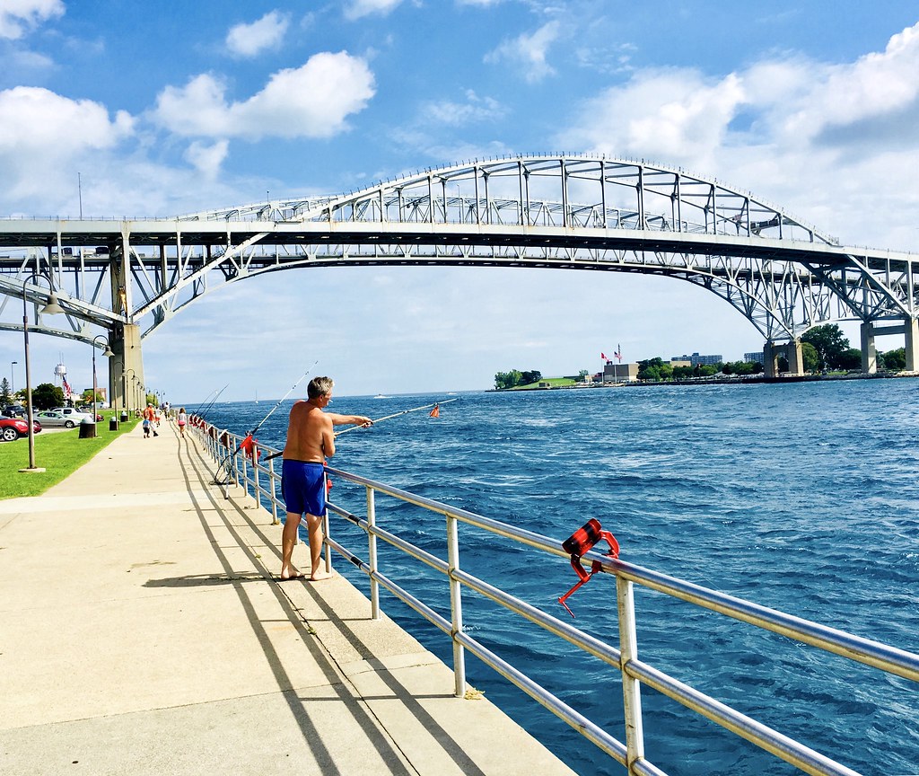 This is why it's called the Blue Water Bridge (Port Huron/… Flickr