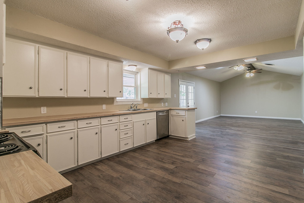 524 W Oak Drive Round Rock, TX 78664 Brent Eckley Flickr