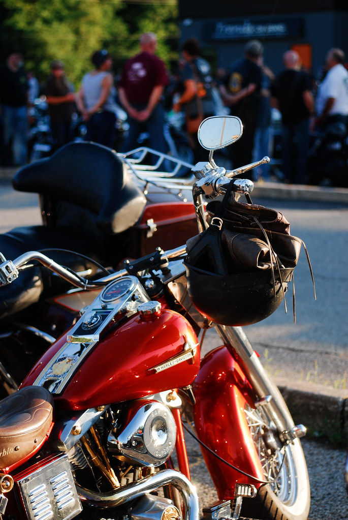 DSC_3215 "Bike Night in Paris 4TH Sept. 2018"; "Bike Night… Flickr