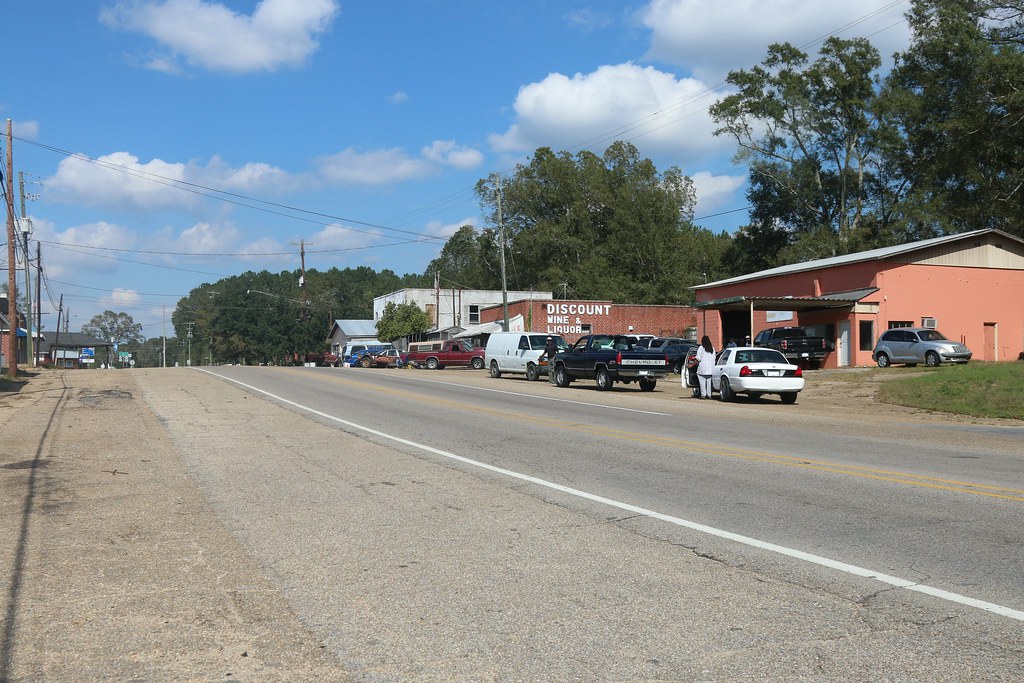 Soso, MS Highway 28 Looking North Andy Tucker Flickr