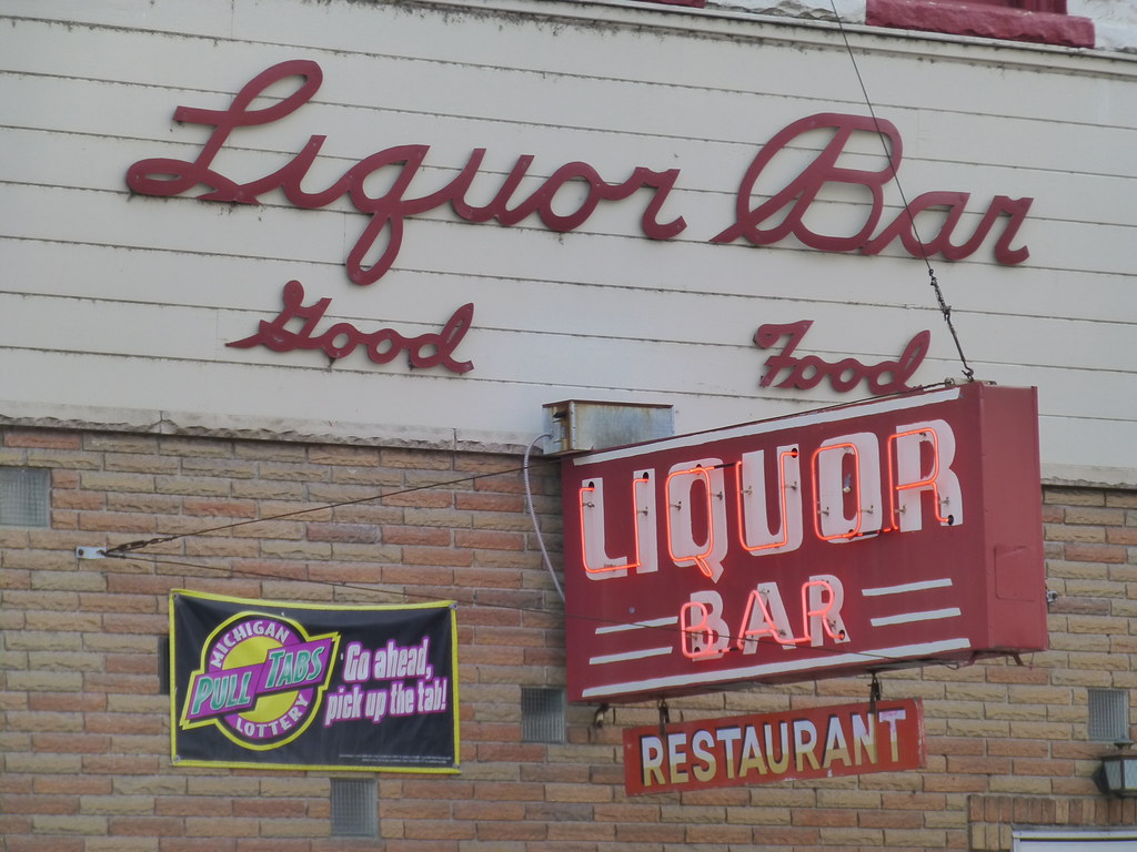 Vassar, MI Liquor Bar ArchiTexty Flickr