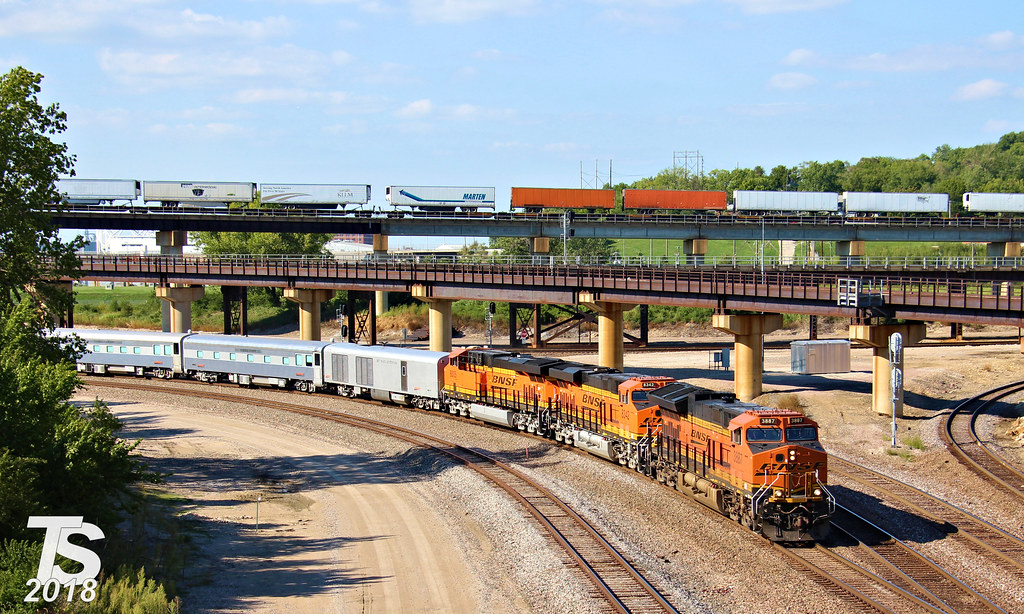 1/4 EB BNSF Officer Special in Santa Fe Junction in Kansas… Flickr