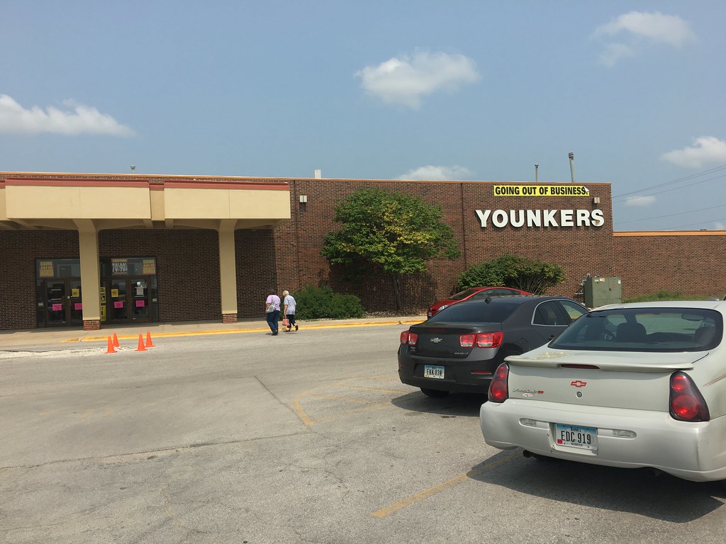 Younkers Going Out Of BusinessFort Dodge Iowa This Younke… Flickr