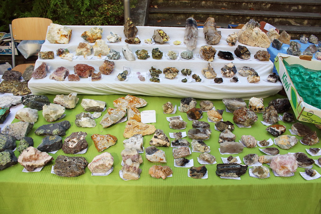 Many interesting rocks for sale OpenAir mineral exchange i… Flickr