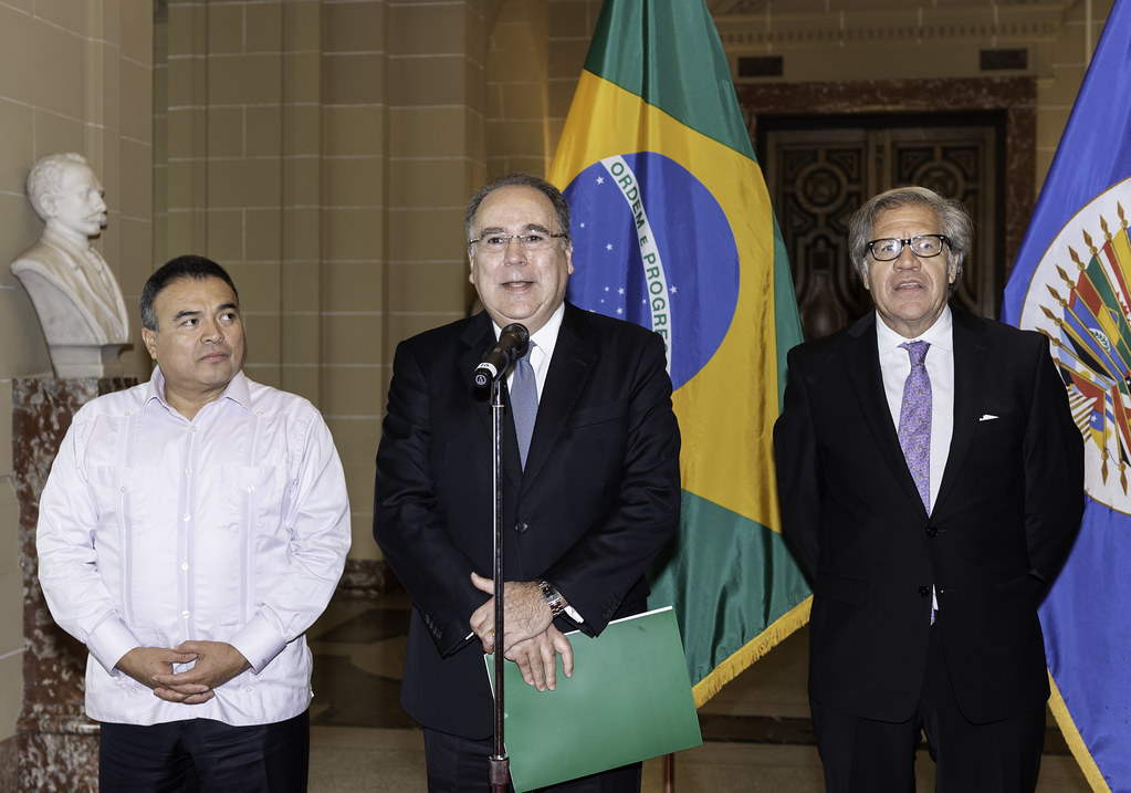 2018 AUG 21 New Permanent Representative of Brazil to the OAS Presents