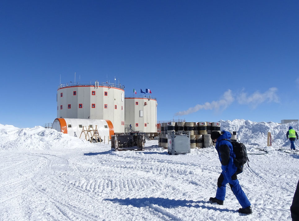 Concordia station Concordia research station in Antarctica… Flickr