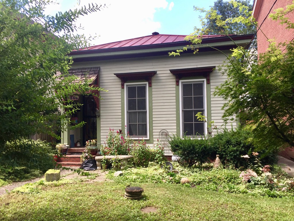 6th Street, Old Louisville, Louisville, KY Warren LeMay Flickr