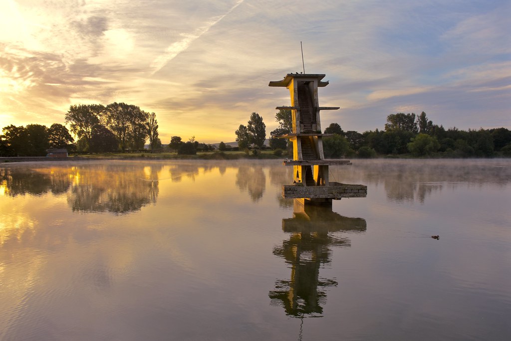 Coate Water dawn Coate Water Park, Swindon, Wiltshire 7.00… Nigel
