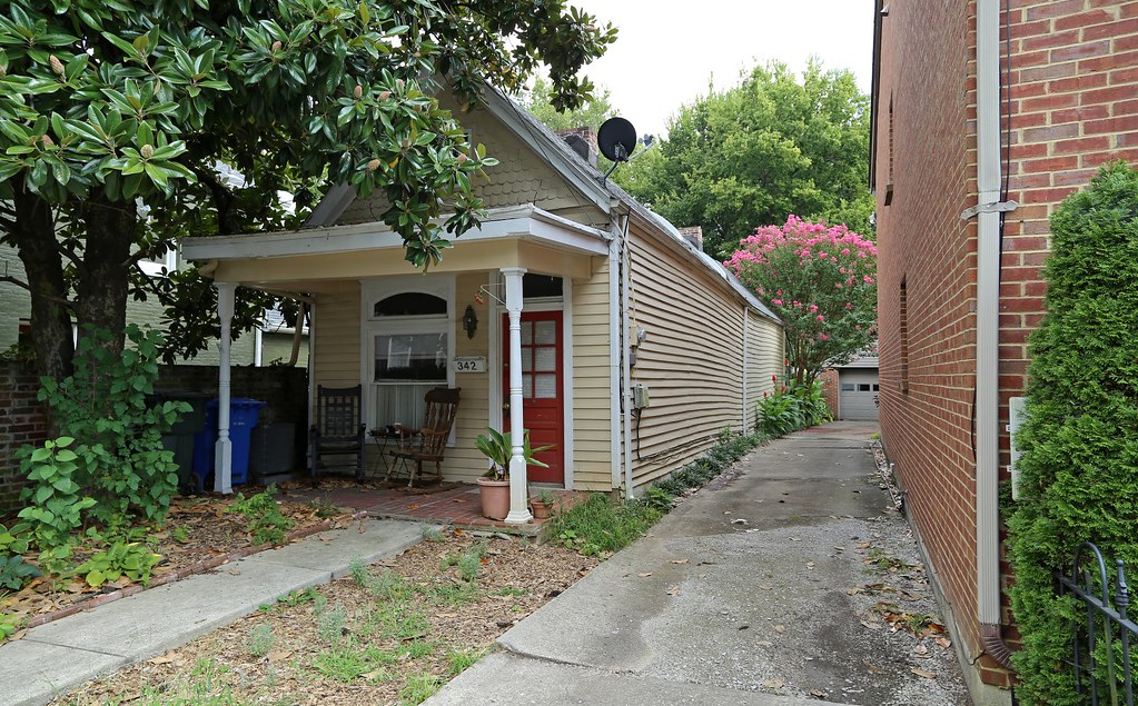 Cottage — Lexington, Kentucky Christopher Riley Flickr