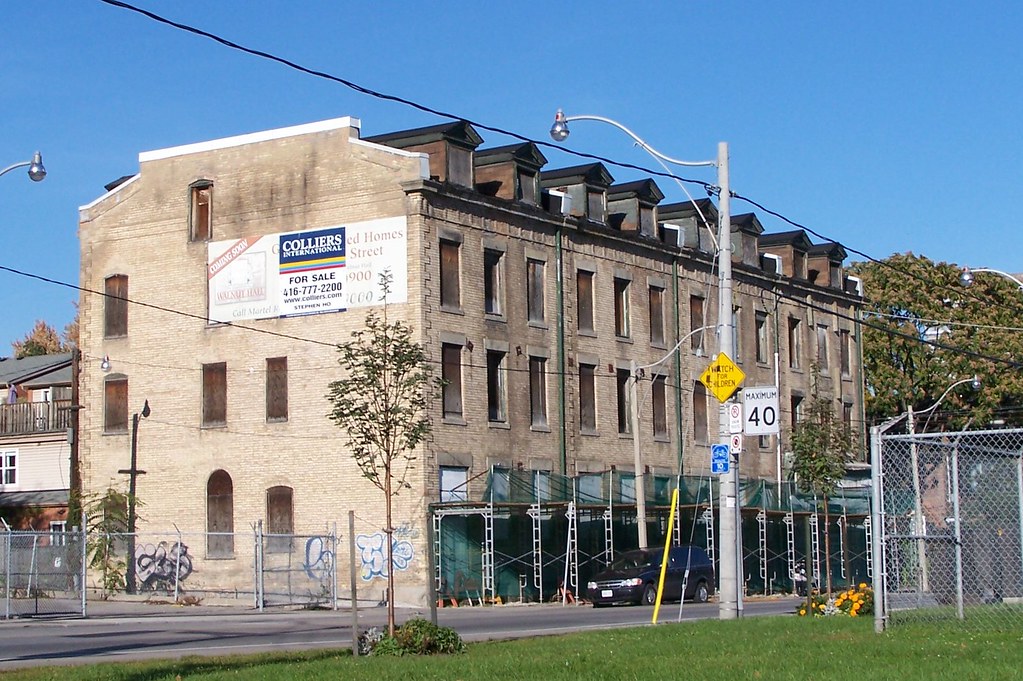 Condominiums for sale in Ontario, Canada, Atlis