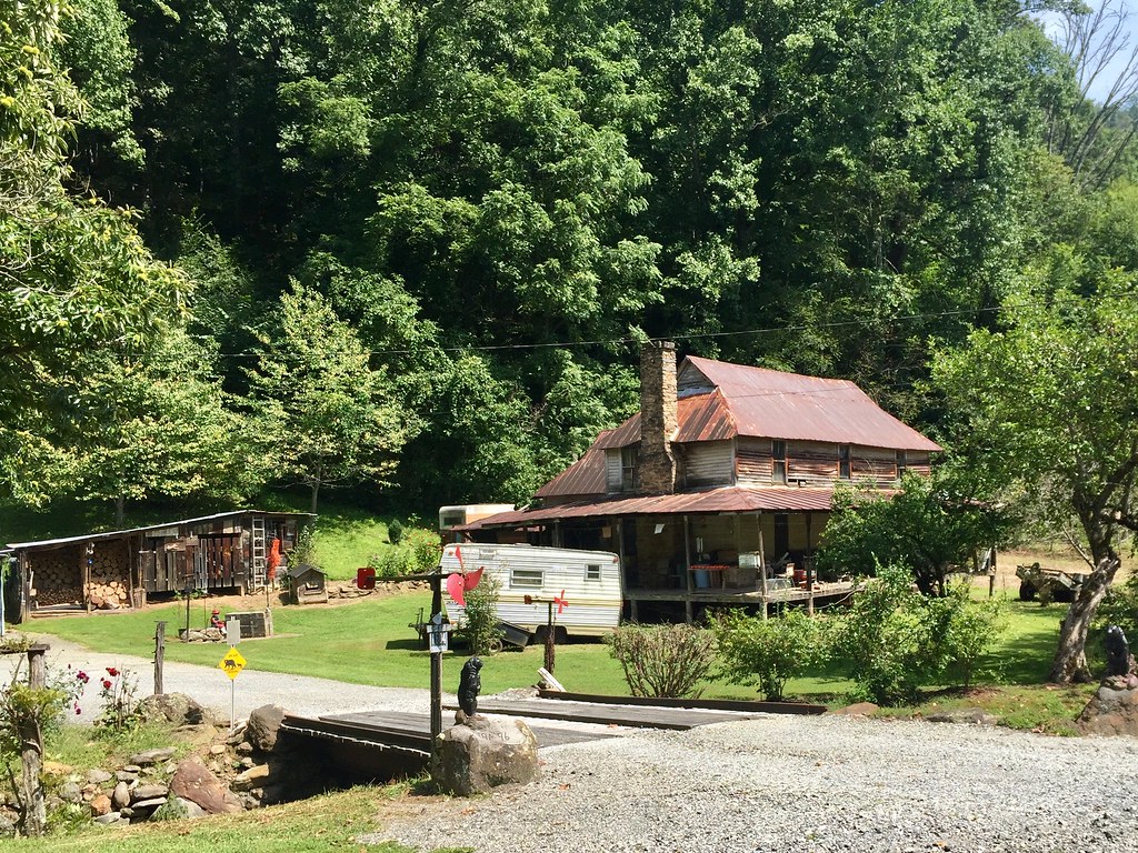 Old Farmhouse, Moses Creek Road, Caney Fork, NC This old f… Flickr