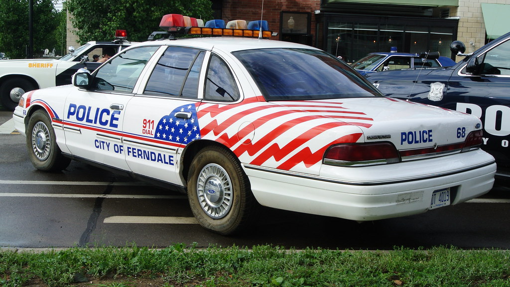 Ferndale Police Department This 1993 or 1994 Ford Crown Vi… Flickr