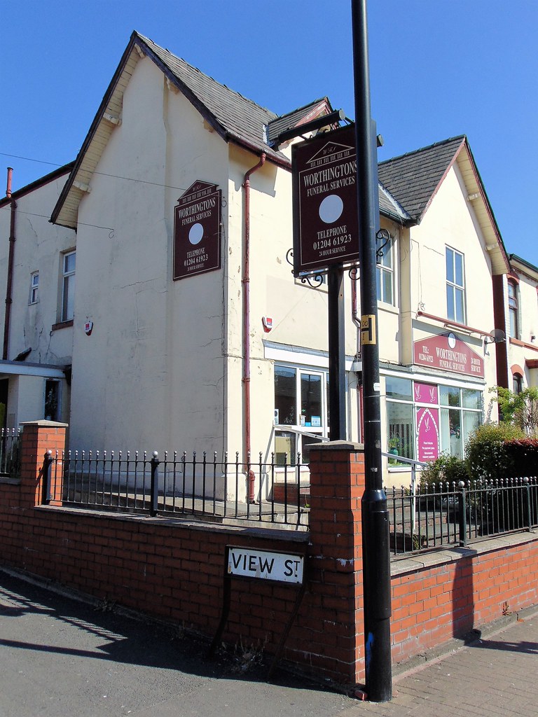 BOLTON (WORTHINGTONS, 348 Derby St, Bolton, Lancs BL3 6LF)… Flickr