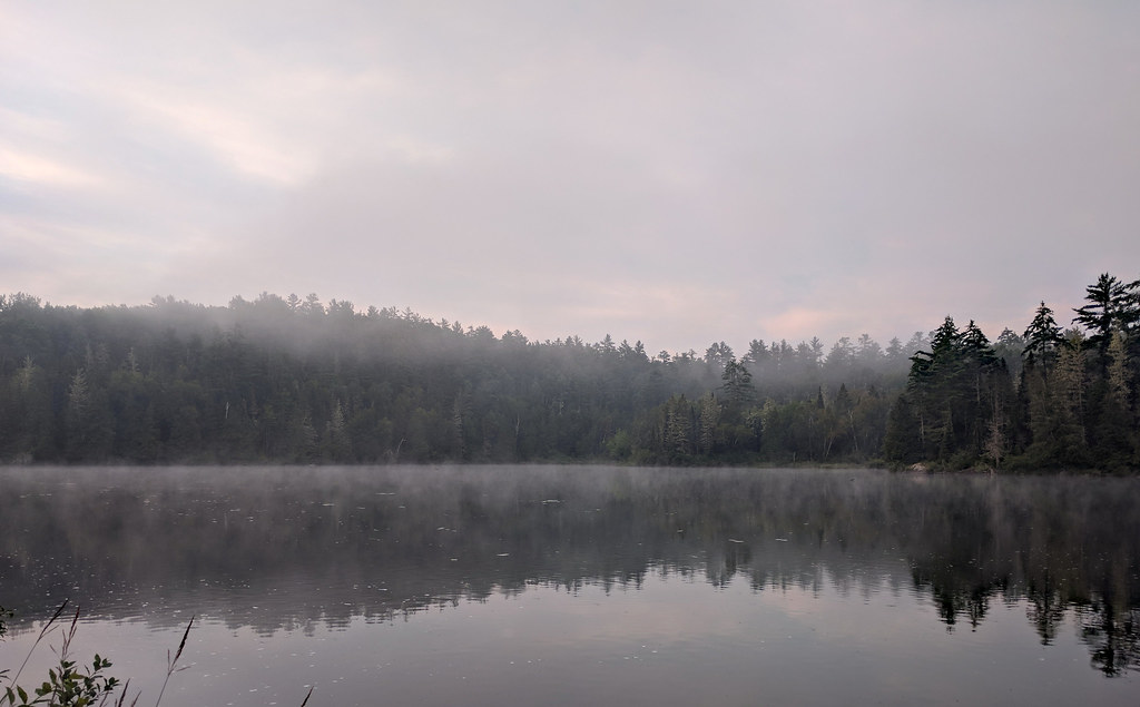 Salida y puesta de sol de LacCayamant, QC J0X, Canadá