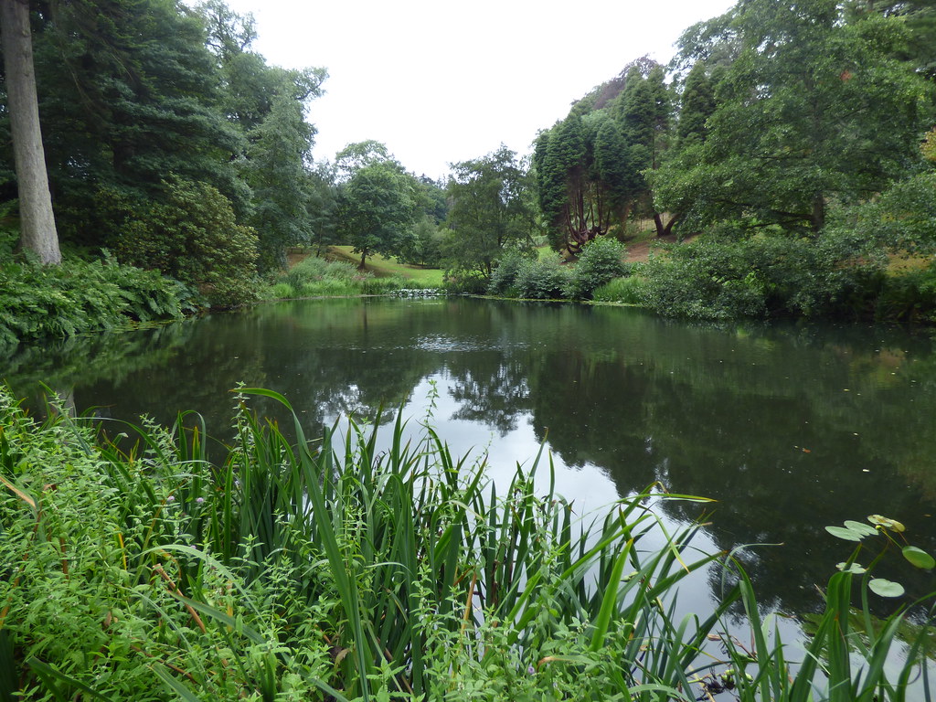 Powis Castle Stable Pond A visit to Powis Castle, anothe… Flickr