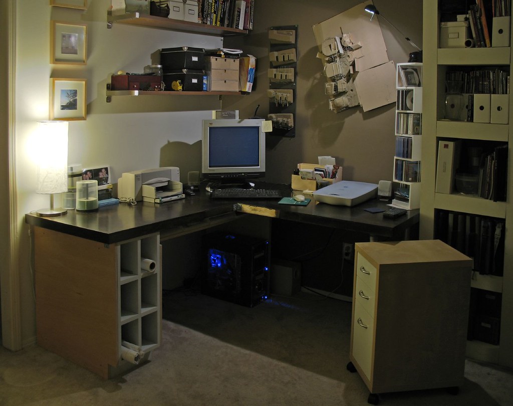 Condo Desk Design The highest exposed shot I from this vie… Flickr