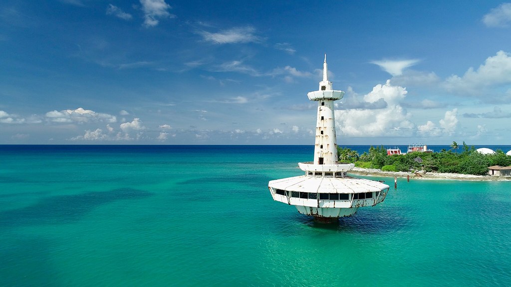 Coral WorldNassau Bahamas Captured this afternoon 09/16/2… Flickr