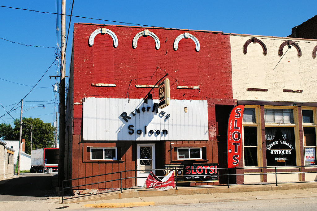 River Rats Saloon Lacon, Illinois Those big bricked in w… Flickr