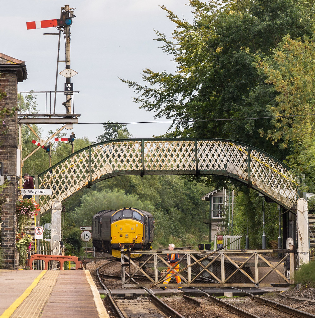 Brundall Level Crossing a photo on Flickriver
