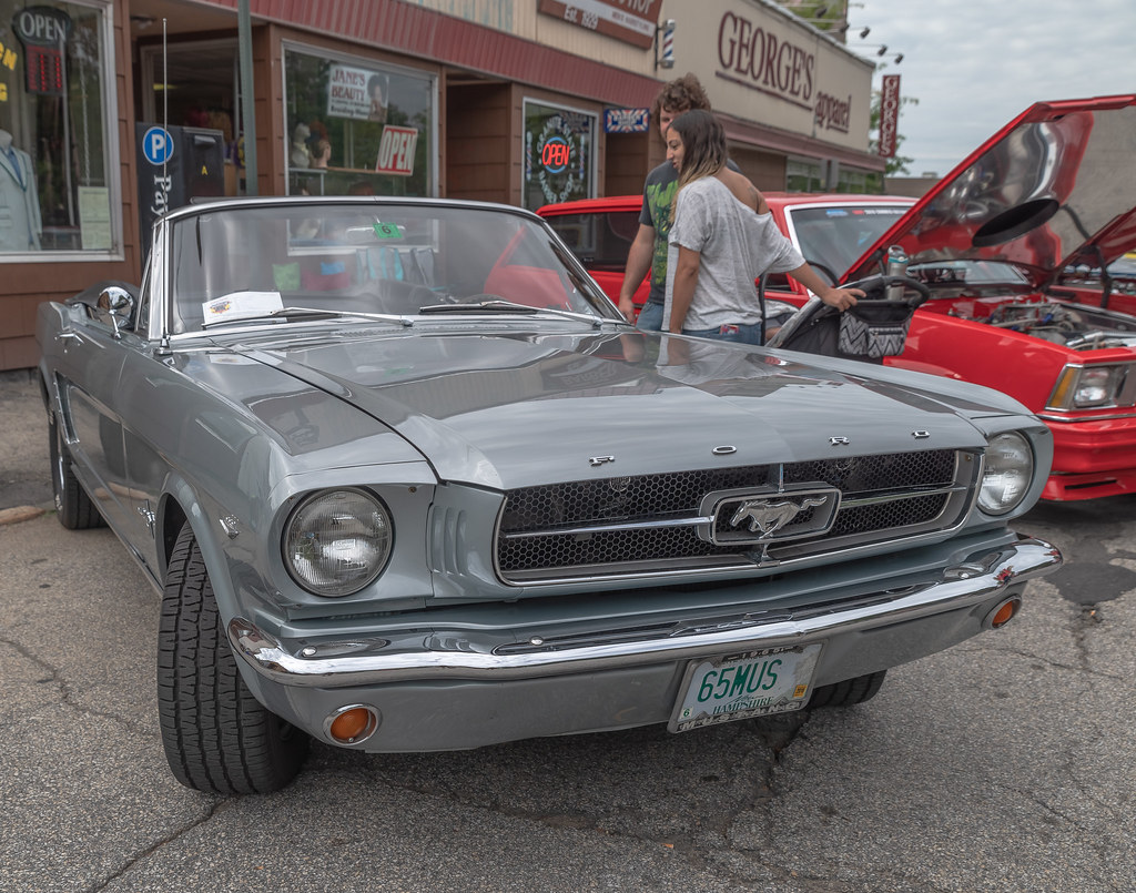 1965 Ford Mustang Cruising Downtown Manchester, NH Car Sho… K2parn