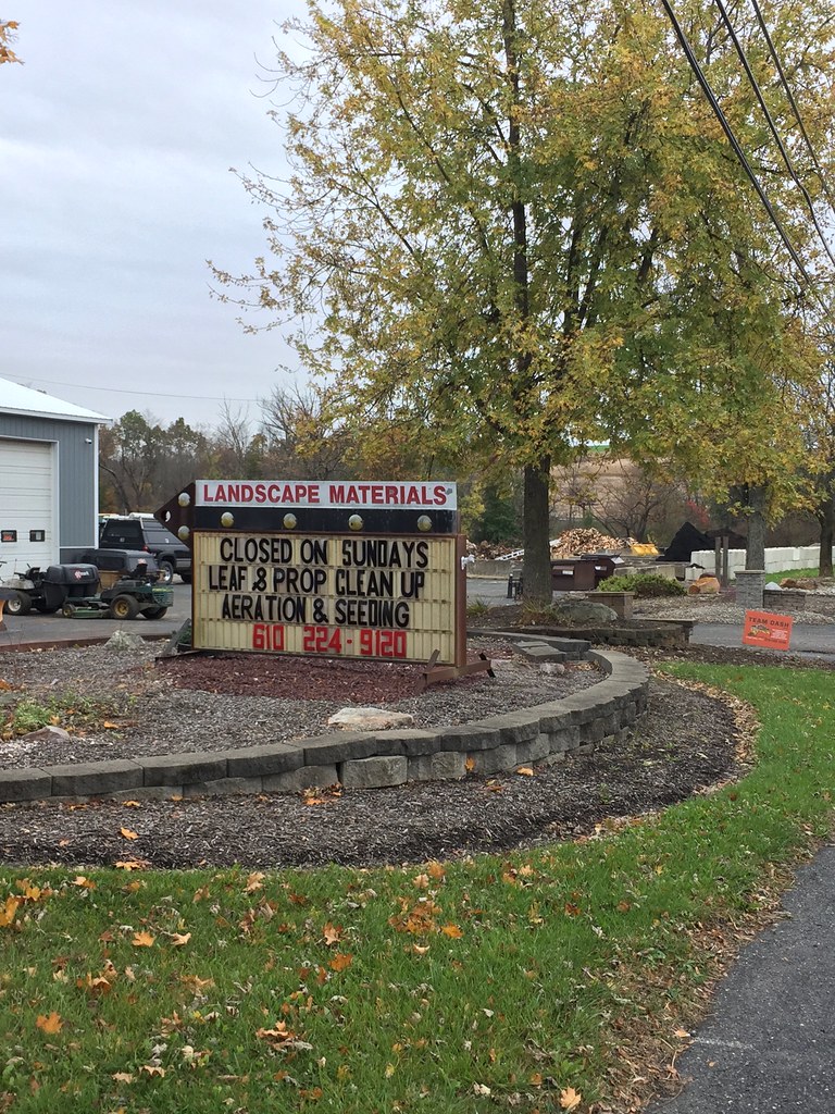 IMG_9476 Pleasant Corners, Heidelberg Township, PA, 11/01/… Flickr