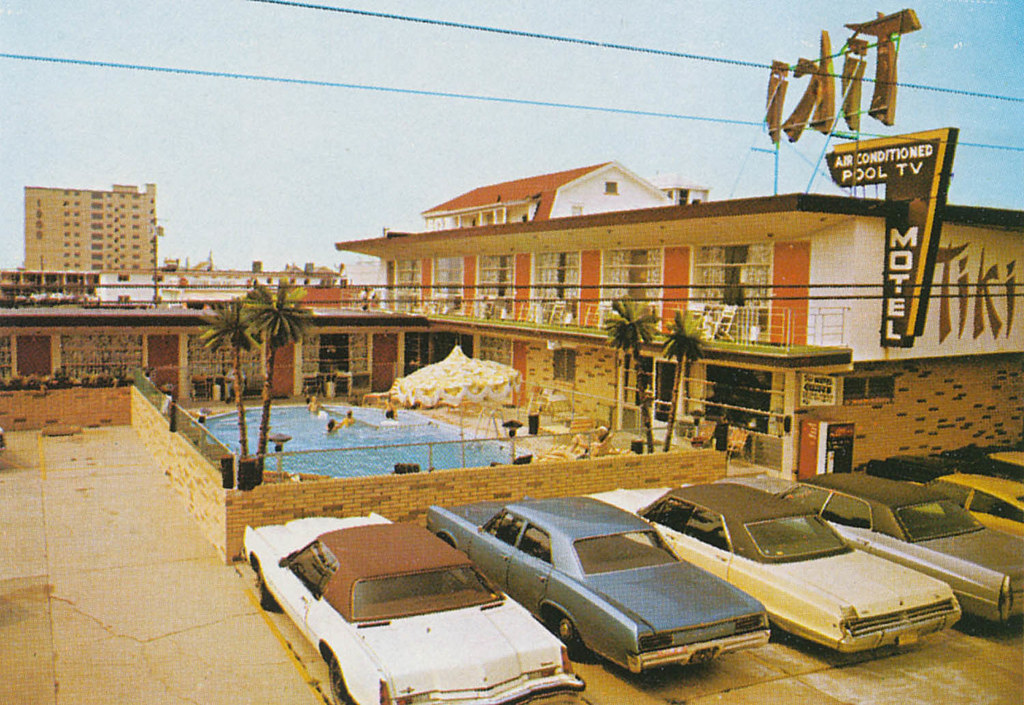 Tiki Motel Postcard 18th Avenue North Wildwood, NJ Demol… Pentax