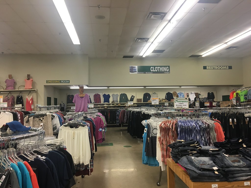 BomgaarsFormer Kmart, Spencer Iowa Kmart 7603 opened in … Flickr