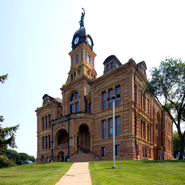 BLUE EARTH COUNTY COURTHOUSE a photo on Flickriver