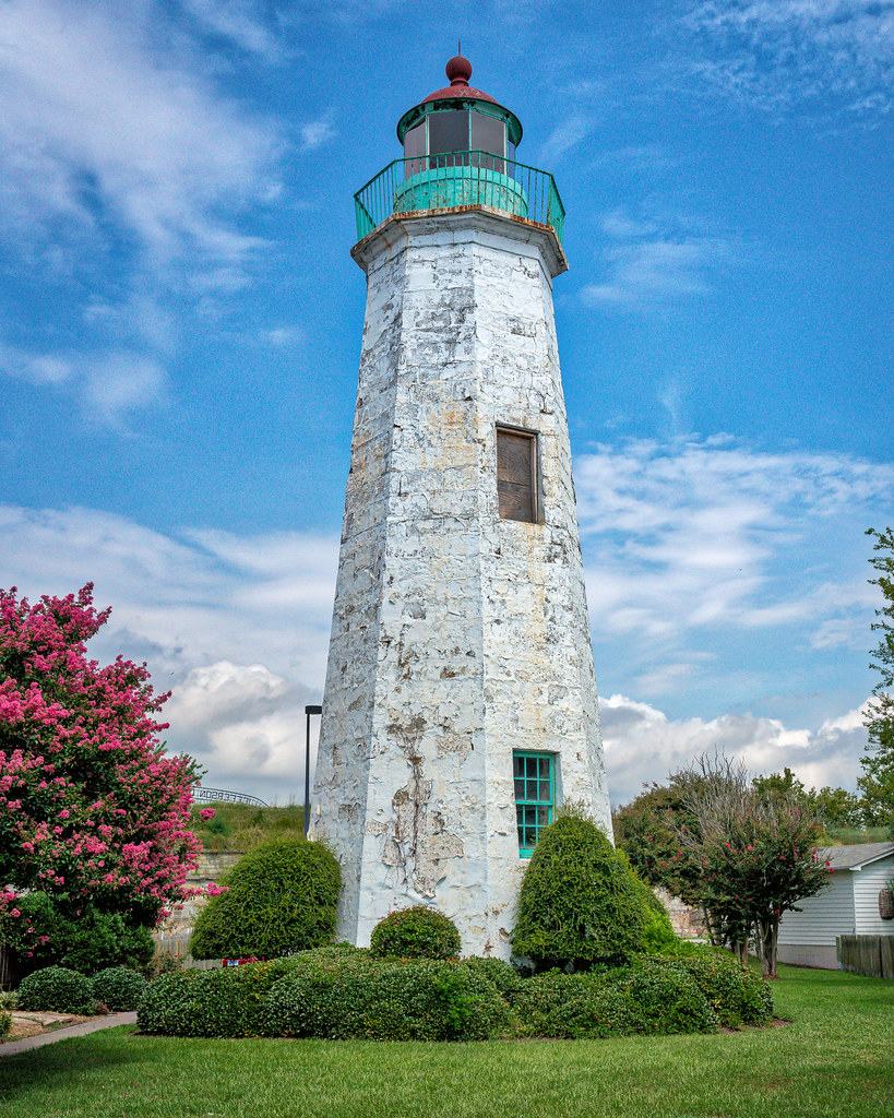Old Point Comfort Light Fort Monroe12 Unfortunate midda… Flickr