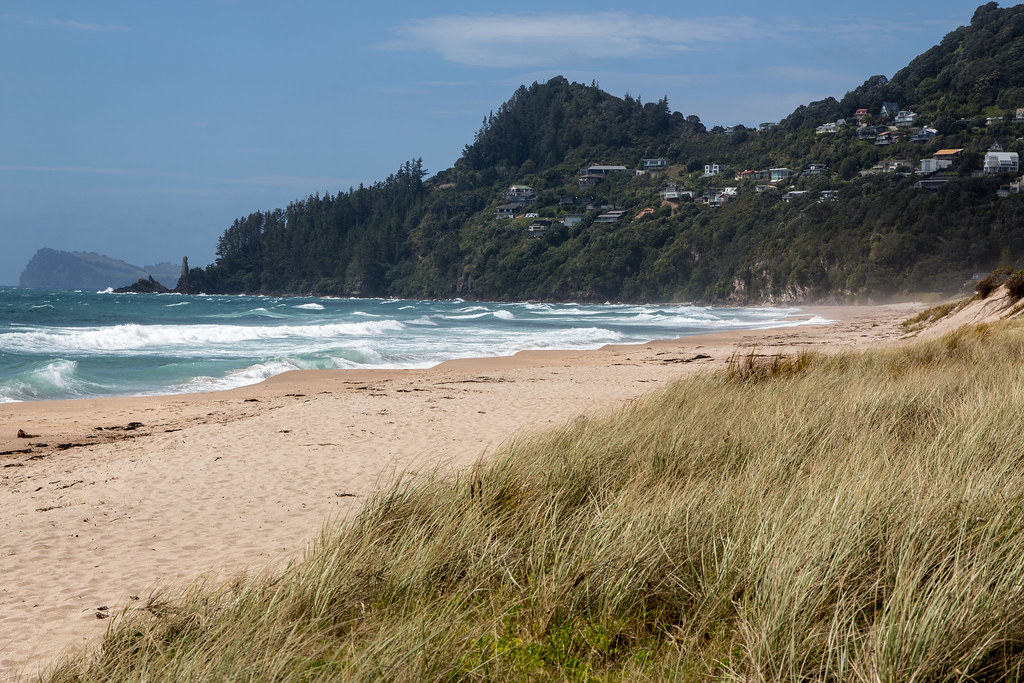 Tairua Beach and Mount Paku, New Zealand The town of Tairu… Flickr