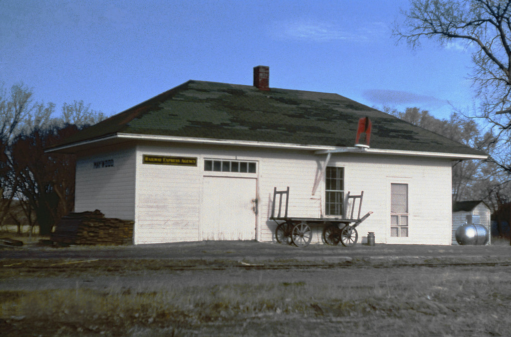 CB&Q Depot at Maywood, Nebraska Chicago Burlington & Quinc… Flickr