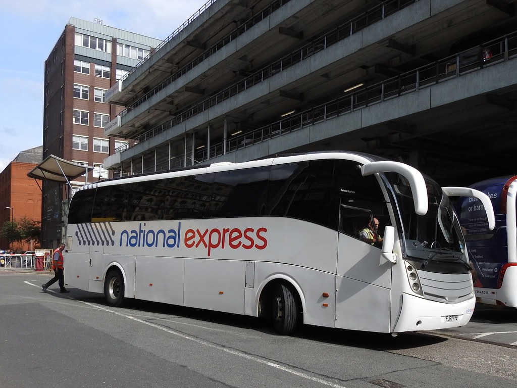 7115 FJ60 HYB Manchester 30.08.2018 7115, National Express… Flickr