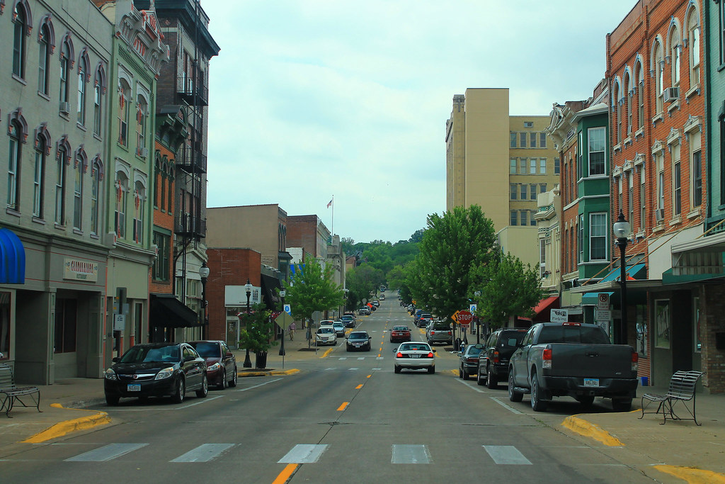 US61 Business South IA38 IA92 East Downtown Muscatine Flickr