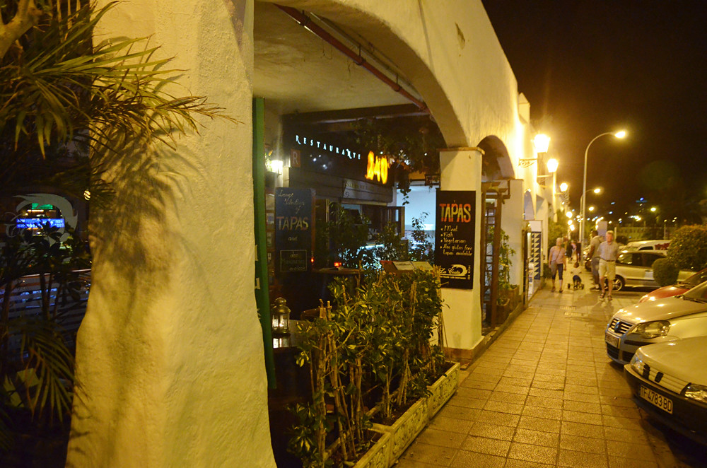 Dail Fountain Bar Los Cristianos Tenerife at Wilfred Mitchell blog